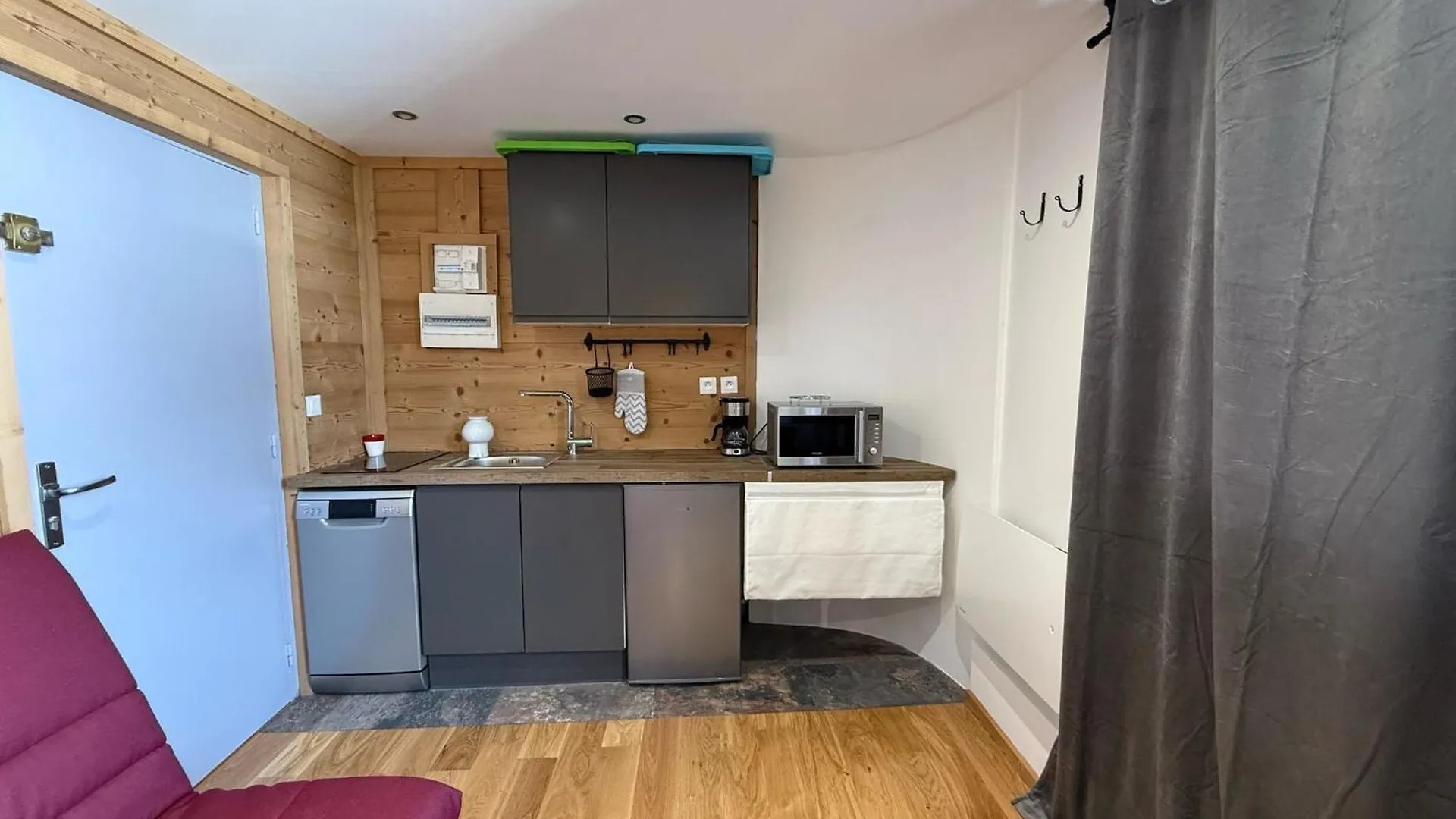 Apartament Le 3300 - 42 - Studio Vue Piste - 2 Pers Les Deux Alpes Francja